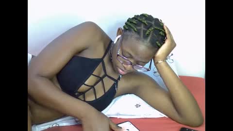 Snapshot of sweet_zarah chatting on 05-19-26, 11:55 sweet_zarah online show from 05-19-26, 11:55