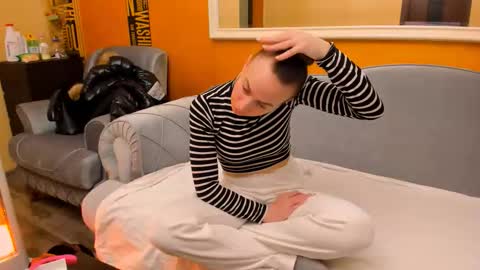 Ale online show from 11-17-25, 08:47