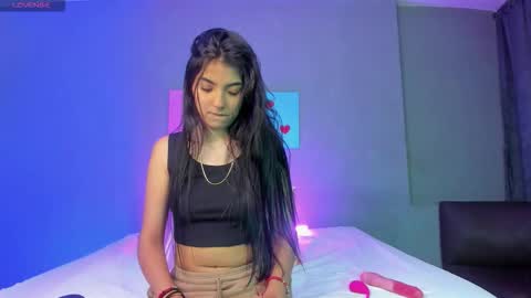 Snapshot of sweetaliss26 chatting on 02-06-26, 10:13 Aliss online show from 02-06-26, 10:13