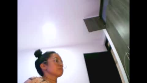 sweetapril_1991 online show from 11-01-25, 06:21