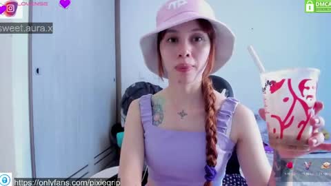 SweetAura0 0  online show from 04-28-26, 05:40