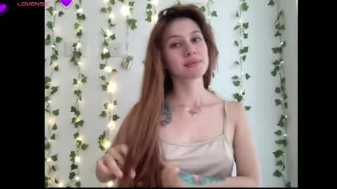 Snapshot of sweetaura0_0 chatting on 05-14-26, 11:17 SweetAura0 0 online show from 05-14-26, 11:17