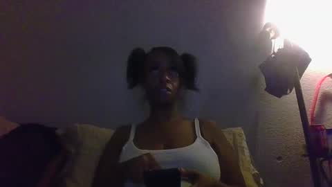 Snapshot of sweetaztea chatting on 02-18-25, 09:21 sweetaztee online show from 02-18-25, 09:21