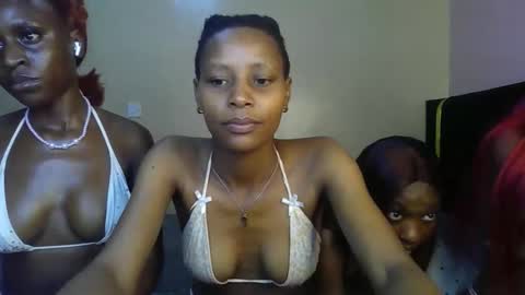 Snapshot of sweetbaby_30 chatting on 04-11-26, 02:38 Sweetbaby 30 online show from 04-11-26, 02:38