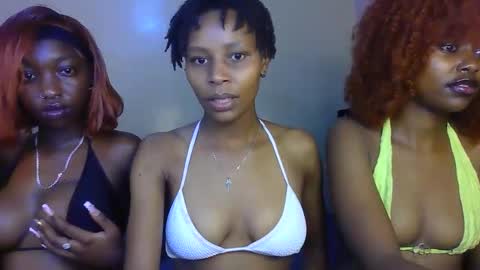 Snapshot of sweetbaby_30 chatting on 04-25-26, 03:09 Sweetbaby 30 online show from 04-25-26, 03:09