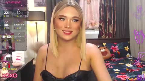 Snapshot of sweetbella118 chatting on 12-08-24, 07:32 bella online show from 12-08-24, 07:32