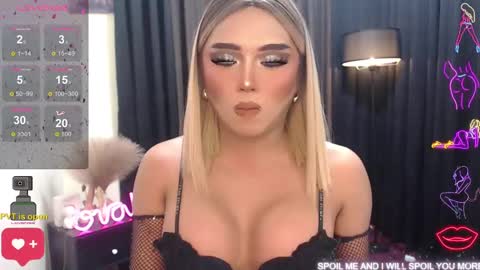 Snapshot of sweetbella118 chatting on 01-26-25, 08:57 bella online show from 01-26-25, 08:57