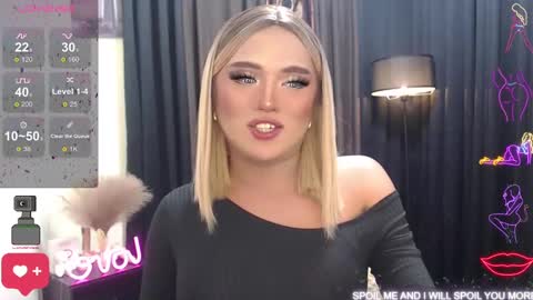 Snapshot of sweetbella118 chatting on 02-01-25, 03:07 bella online show from 02-01-25, 03:07