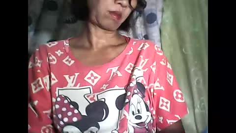 Snapshot of sweetbella24 chatting on 10-25-25, 12:13 im anne online show from 10-25-25, 12:13