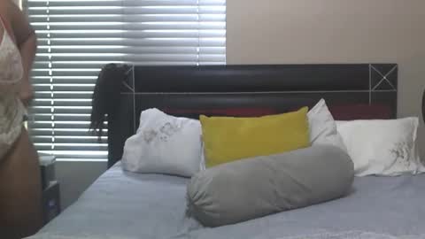 Snapshot of sweetberrybliss chatting on 11-08-25, 09:20 sweetberrybliss online show from 11-08-25, 09:20