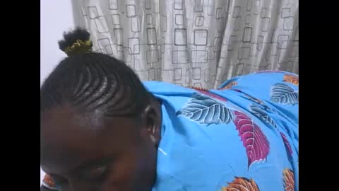 Snapshot of sweetblacklady chatting on 09-22-25, 07:05 MELVIN online show from 09-22-25, 07:05