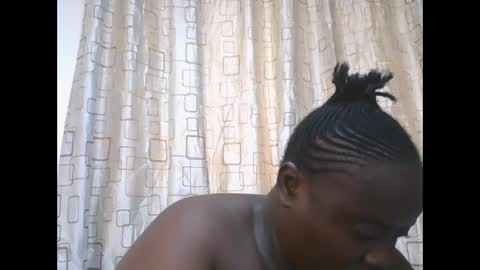 Snapshot of sweetblacklady chatting on 09-23-25, 07:11 MELVIN online show from 09-23-25, 07:11