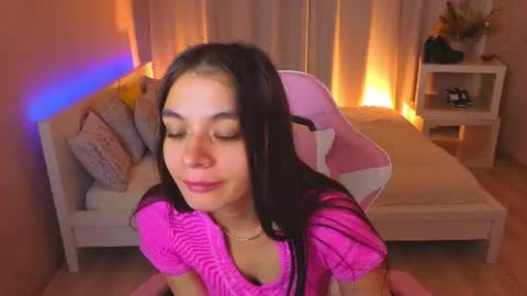 Snapshot of sweetblushie chatting on 06-11-26, 02:53 Kim online show from 06-11-26, 02:53