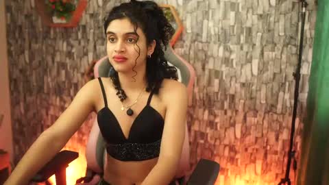 Snapshot of sweetbonii chatting on 05-05-26, 09:01 Salom independent model online show from 05-05-26, 09:01
