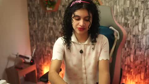 Snapshot of sweetbonii chatting on 05-20-26, 07:31 Salom independent model online show from 05-20-26, 07:31