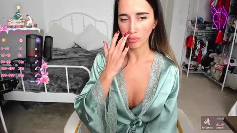 Anna online show from 01-17-25, 06:02