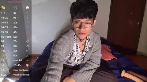 Cameron Alejandro online show from 10-31-25, 08:37