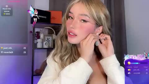 Candy online show from 01-08-26, 06:21