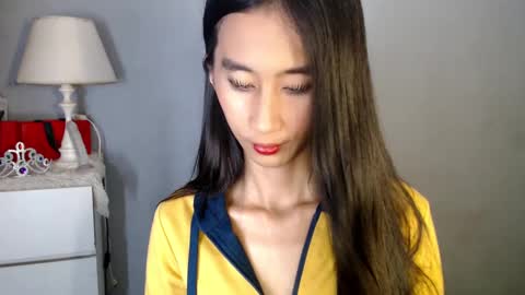 Snapshot of sweetcharise18 chatting on 12-25-24, 02:35 Cha cha online show from 12-25-24, 02:35