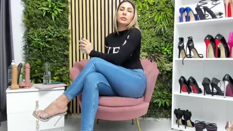 Cherry online show from 04-08-26, 06:13