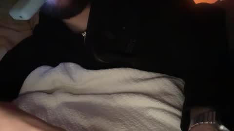 Snapshot of sweetcub28 chatting on 12-17-25, 06:19 SureThing online show from 12-17-25, 06:19