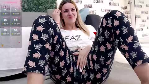 Snapshot of sweetdaiana23 chatting on 03-10-25, 12:40 Daiana Onlyfans - Blonddaiana online show from 03-10-25, 12:40
