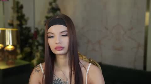 Amelia online show from 12-22-25, 11:40