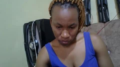 sweetdiva2012 online show from 09-10-25, 06:13