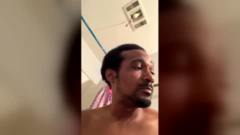 Snapshot of sweetdwillie2025 chatting on 12-19-25, 09:49 sweetdwillie2025 online show from 12-19-25, 09:49