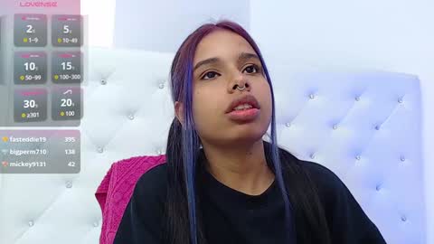 Snapshot of sweetebony_20 chatting on 12-19-24, 07:51 Gabriela online show from 12-19-24, 07:51