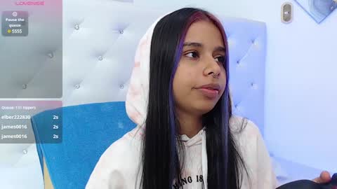 Snapshot of sweetebony_20 chatting on 12-24-24, 10:44 Gabriela online show from 12-24-24, 10:44