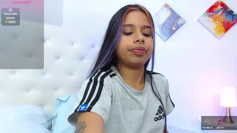 Snapshot of sweetebony_20 chatting on 01-07-25, 04:08 Gabriela online show from 01-07-25, 04:08