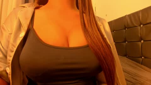 sweetest_one4 online show from 04-19-26, 07:49