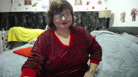 Snapshot of sweetestmilf4you chatting on 02-09-26, 10:52 sweetestmilf4you online show from 02-09-26, 10:52
