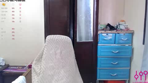 sweetkatniss online show from 11-09-25, 03:27