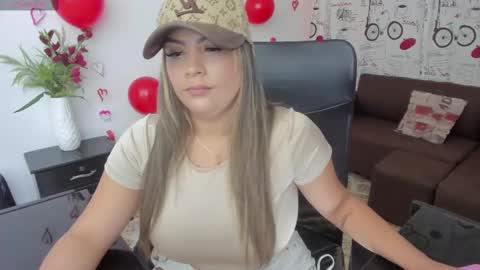 Fabiana online show from 02-14-25, 07:33