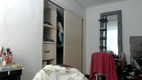 SWEETFANTASYVEN online show from 10-18-25, 01:08