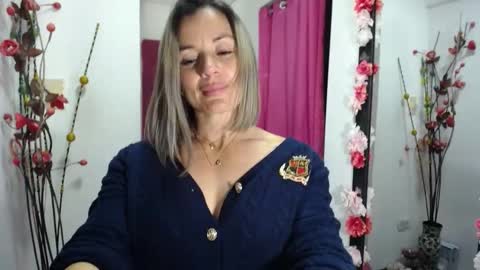 Snapshot of sweetfantasyy69 chatting on 04-14-26, 02:39 sweef online show from 04-14-26, 02:39