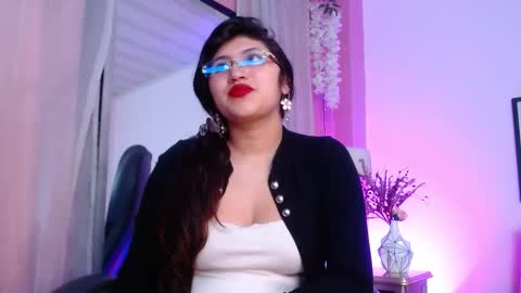 Snapshot of sweetgh_ chatting on 09-25-25, 11:25  Sweet online show from 09-25-25, 11:25