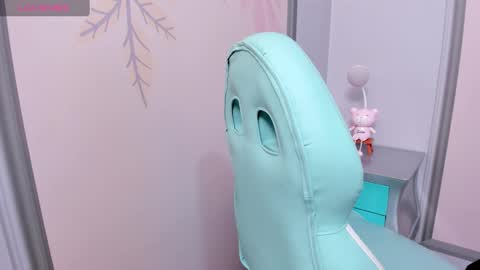Snapshot of sweetgirl4u_ chatting on 02-12-25, 10:14 MIA  online show from 02-12-25, 10:14