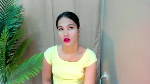 Snapshot of sweetgirl_latina143 chatting on 09-18-25, 06:26 sweetgirl_latina143 online show from 09-18-25, 06:26