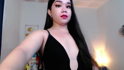 Snapshot of sweetgirl_mayxx chatting on 12-23-25, 12:08 May online show from 12-23-25, 12:08