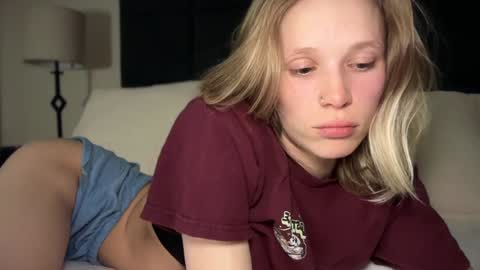 sweetgracee online show from 01-26-25, 05:02