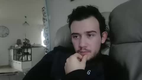 sweetguyss12 online show from 12-18-25, 12:33