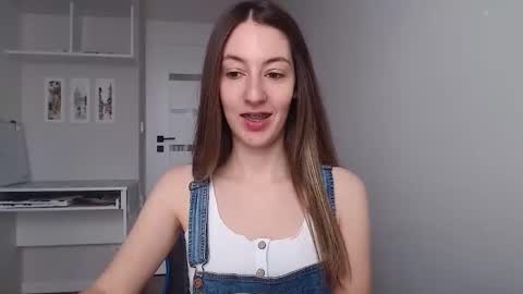 Emma  online show from 11-18-25, 09:03