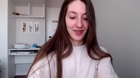 Emma  online show from 05-01-26, 11:48