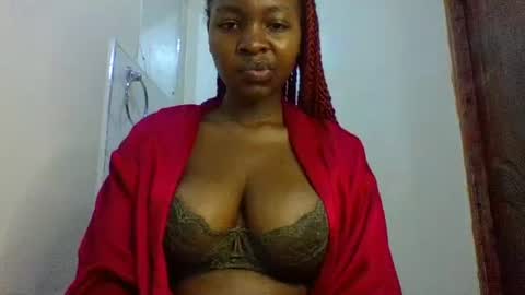 Snapshot of sweetheat69699 chatting on 07-28-26, 02:13 sweetheat69699 online show from 07-28-26, 02:13