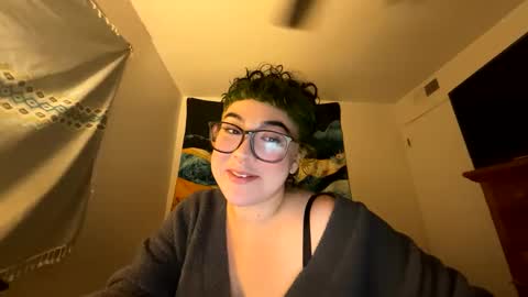 sweetheatannie online show from 12-13-24, 04:22