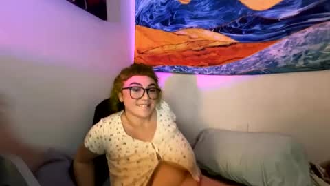 sweetheatannie online show from 12-19-24, 06:12