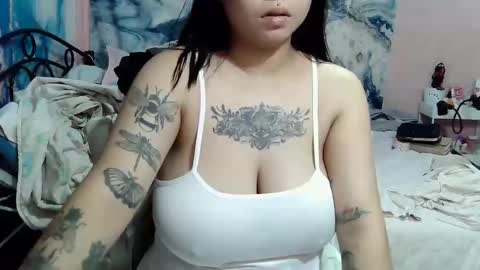 Snapshot of sweethotkisha chatting on 02-05-26, 02:27 sweethotkisha online show from 02-05-26, 02:27
